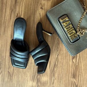 Soft Black sandals